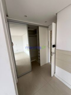 Apartamento à Venda no Clube Atalaia