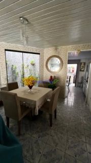CASA DE ESQUINA COM 3 PONTOS COMERCIAIS – BUGIO