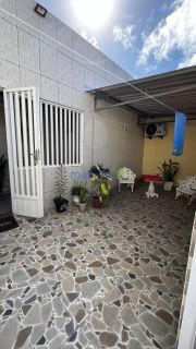 CASA DE ESQUINA COM 3 PONTOS COMERCIAIS – BUGIO