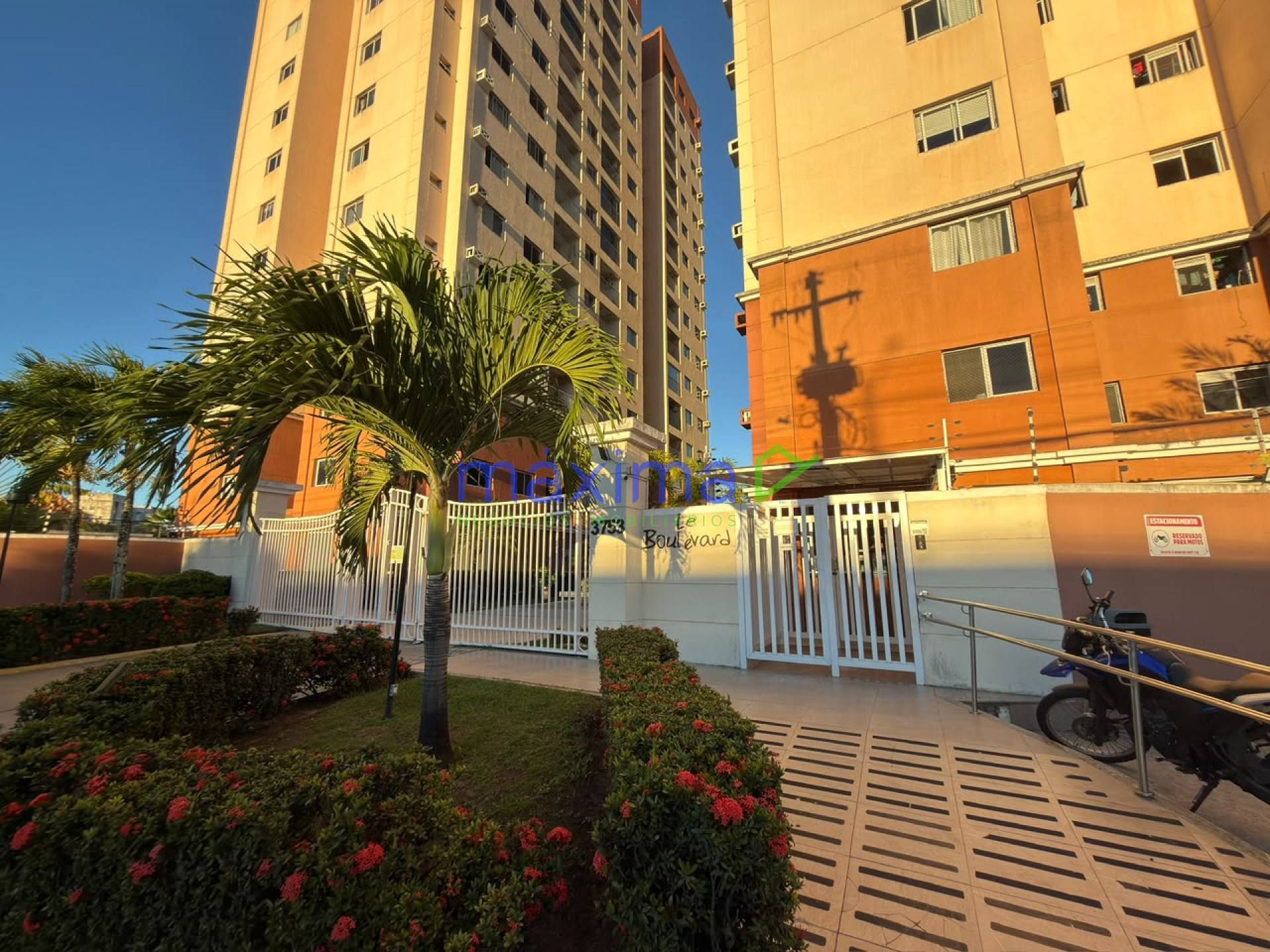 APARTAMENTO À VENDA | PORTEIRA FECHADA