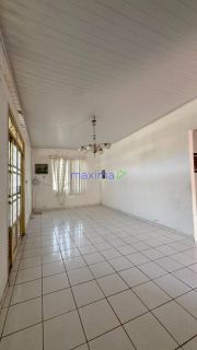 CASA AMPLA COM GRANDE TERRENO – BAIRRO SÃO JOSE