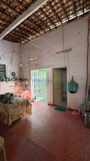 CASA AMPLA COM GRANDE TERRENO – BAIRRO SÃO JOSE