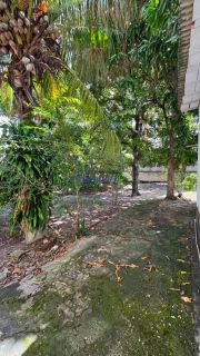 CASA AMPLA COM GRANDE TERRENO – BAIRRO SÃO JOSE