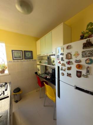 Vende-se apartamento na Atalaia
