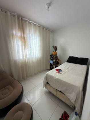 Vende-se apartamento na Atalaia