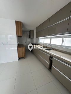 Apartamento Para Vender com 04 quartos 04 suítes no bairro Guaxuma  em Maceió