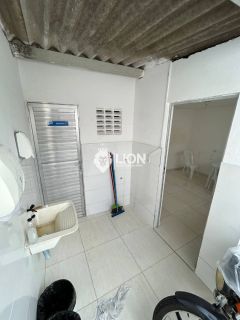 Casa à Venda no Coração do Farol – Moradia ou Ponto Comercial!