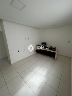 Casa à Venda no Coração do Farol – Moradia ou Ponto Comercial!