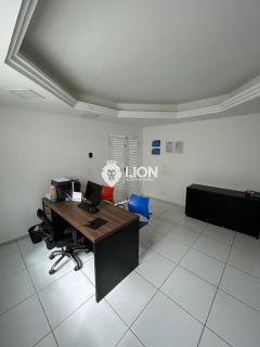 Casa à Venda no Coração do Farol – Moradia ou Ponto Comercial!