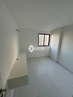 Oportunidade no Edifício Golden Park – Conforto e Localização!  Você encontrou o apartamento ideal para morar com praticidade a apenas 3 minutos da praia!