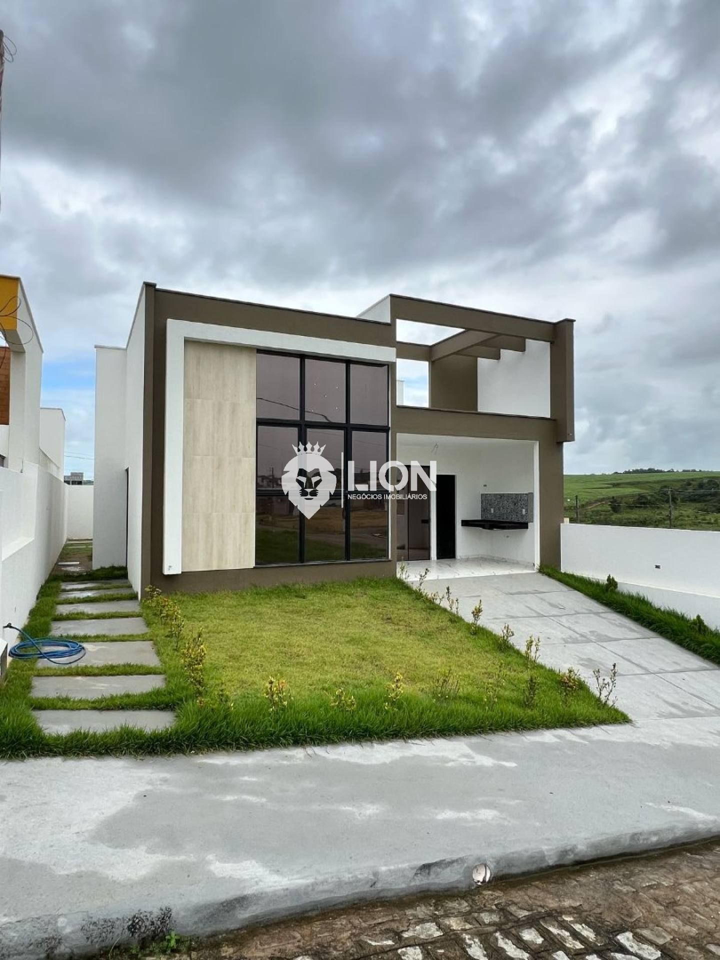 Você merece viver com conforto, segurança e qualidade de vida. E essa casa no Residencial Porto Monte é perfeita para isso!