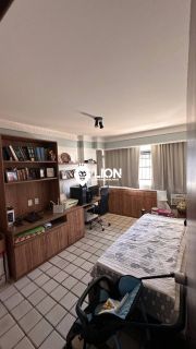 Apartamento Para Vender com 04 quartos, 02 suítes + DCE no bairro Ponta Verde
