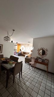 Apartamento Para Vender com 04 quartos, 02 suítes + DCE no bairro Ponta Verde