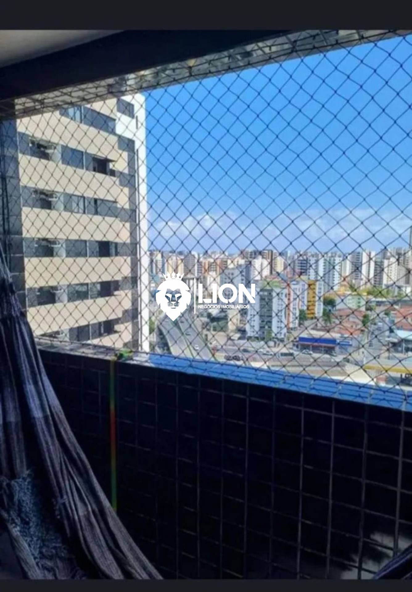 Apartamento Para Vender no Condomínio Leste Oeste com 2 quartos 1 suítes no bairro Mangabeiras  em Maceió