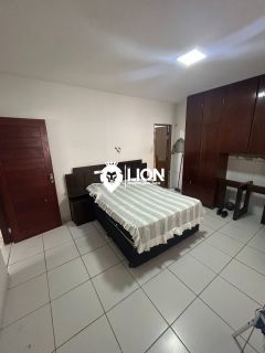 Vendo casa de primeiro andar no Antares!