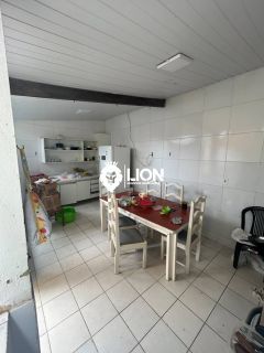 Vendo casa de primeiro andar no Antares!