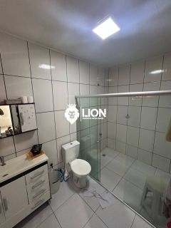 Vendo casa de primeiro andar no Antares!
