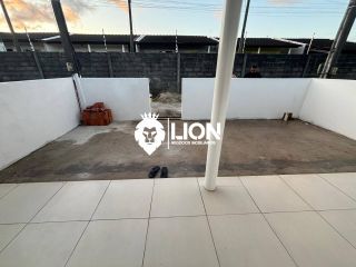 EXELENTE CASA À VENDA  NA CIDADE UNIVERSITÁRIA!