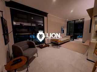 EXCLUSIVO E ELEGANTE PORTEIRA FECHADA JATIÚCA.