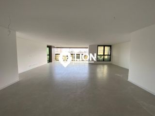 Apartamento Luxuoso com 4 Suítes na ponta verde!!