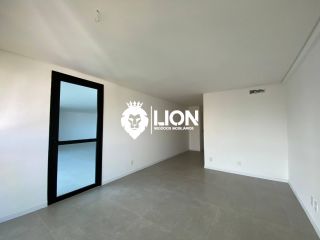 Apartamento Luxuoso com 4 Suítes na ponta verde!!