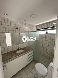 Apartamento à Venda na Ponta Verde – Localização Privilegiada e Excelente Ventilação!
