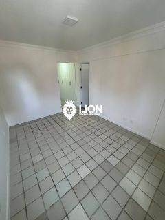 Apartamento à Venda na Ponta Verde – Localização Privilegiada e Excelente Ventilação!
