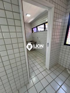 Apartamento à Venda na Ponta Verde – Localização Privilegiada e Excelente Ventilação!