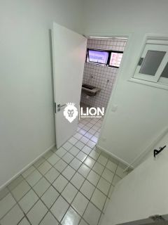 Apartamento à Venda na Ponta Verde – Localização Privilegiada e Excelente Ventilação!