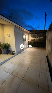 Casa à Venda no Antares