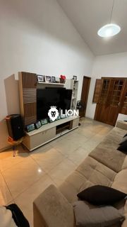 Casa à Venda no Antares