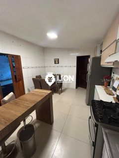 Casa à Venda no Antares