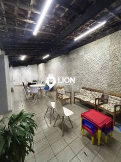 Casa à Venda no Antares