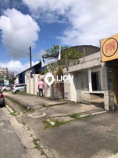 VENDE-SE CASA COMERCIAL – TABULEIRO DOS MARTINS, MACEIÓ