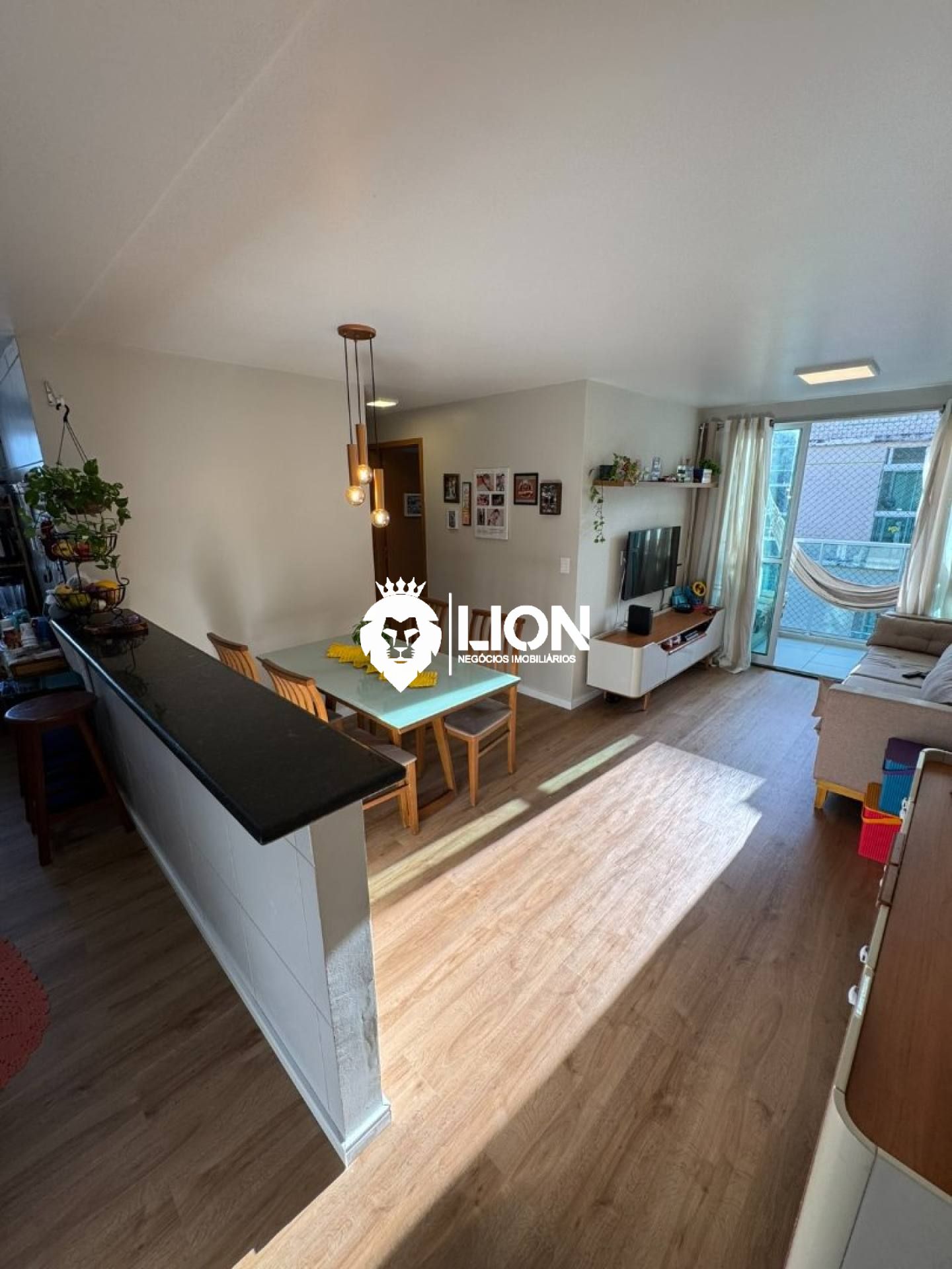 APARTAMENTO À VENDA – VILLA DEI FIORI