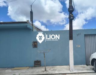 Casa Espaçosa à Venda no Benedito Bentes I – Conforto e Excelente Localização