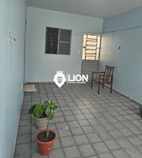 Casa Espaçosa à Venda no Benedito Bentes I – Conforto e Excelente Localização