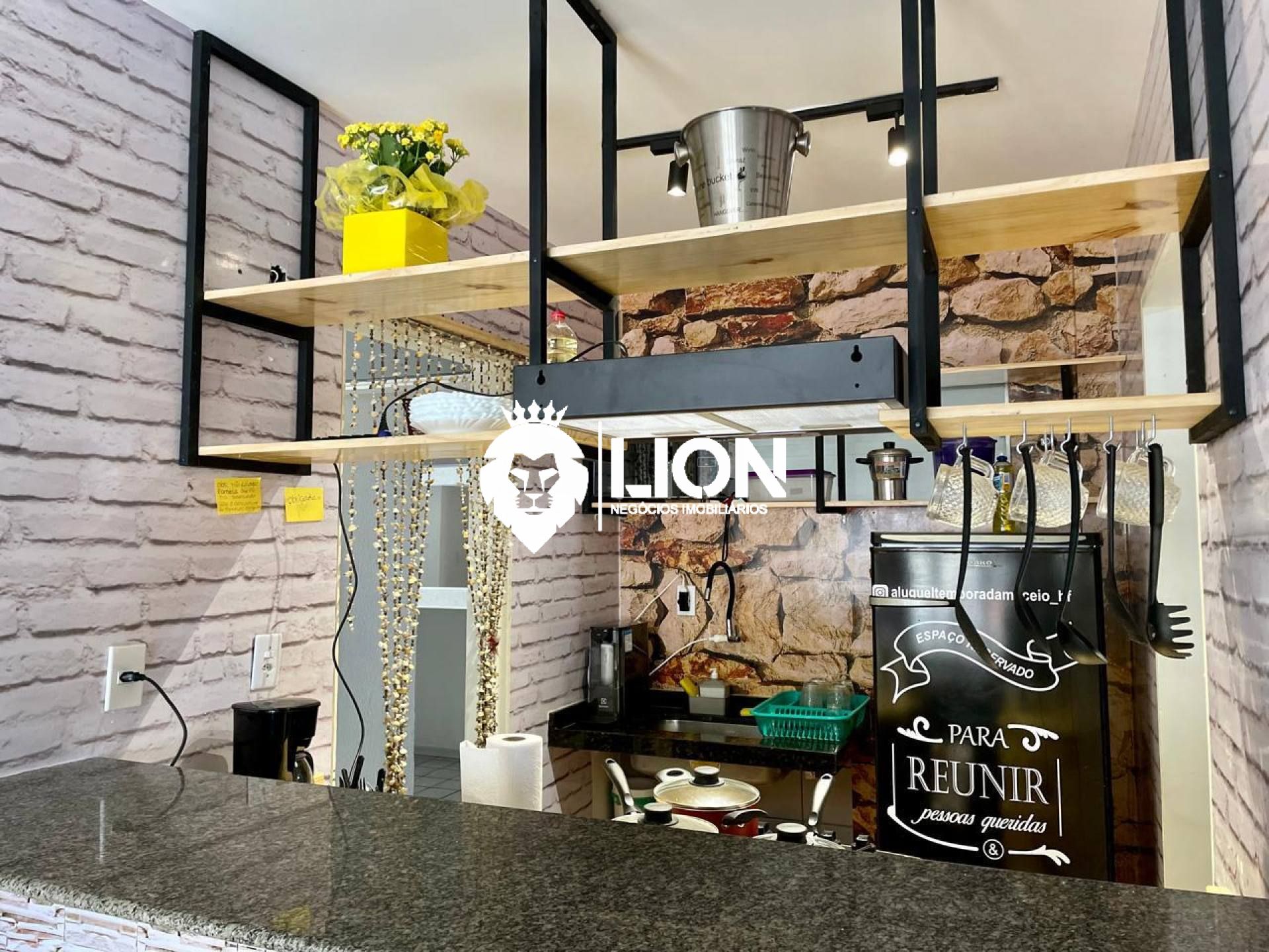 CHARME E PRATICIDADE NA PONTA VERDE – PORTEIRA FECHADA!