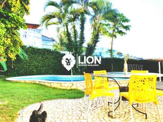 IMÓVEL ESPAÇOSO, MOBILIADO E COM ÁREA DE LAZER COMPLETA