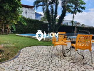 IMÓVEL ESPAÇOSO, MOBILIADO E COM ÁREA DE LAZER COMPLETA