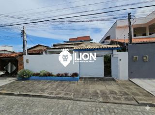 CASA À VENDA – 200m² DE CONFORTO E SOFISTICAÇÃO