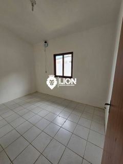 CASA À VENDA – 200m² DE CONFORTO E SOFISTICAÇÃO