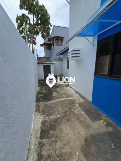 CASA À VENDA – 200m² DE CONFORTO E SOFISTICAÇÃO