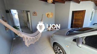 Casa reformada e moderna, PORTEIRA FECHADA. Ficam todos os móveis e eletrodomésticos