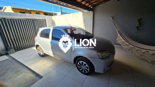 Casa reformada e moderna, PORTEIRA FECHADA. Ficam todos os móveis e eletrodomésticos