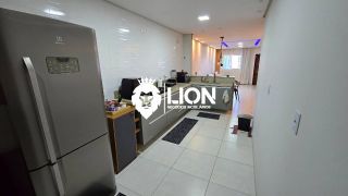 Casa reformada e moderna, PORTEIRA FECHADA. Ficam todos os móveis e eletrodomésticos