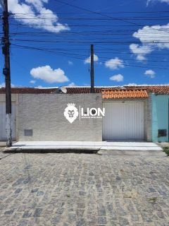 Excelente casa no residencial Jardim Royal!
