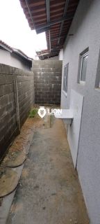 Casa à Venda em Condomínio Fechado