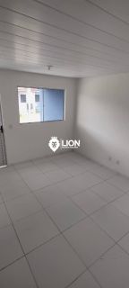 Casa à Venda em Condomínio Fechado