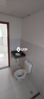 Casa à Venda em Condomínio Fechado